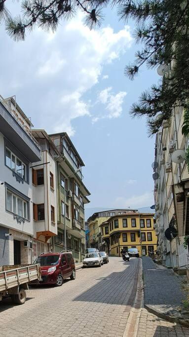 Cozy 2 Bedroom Near Mosque *